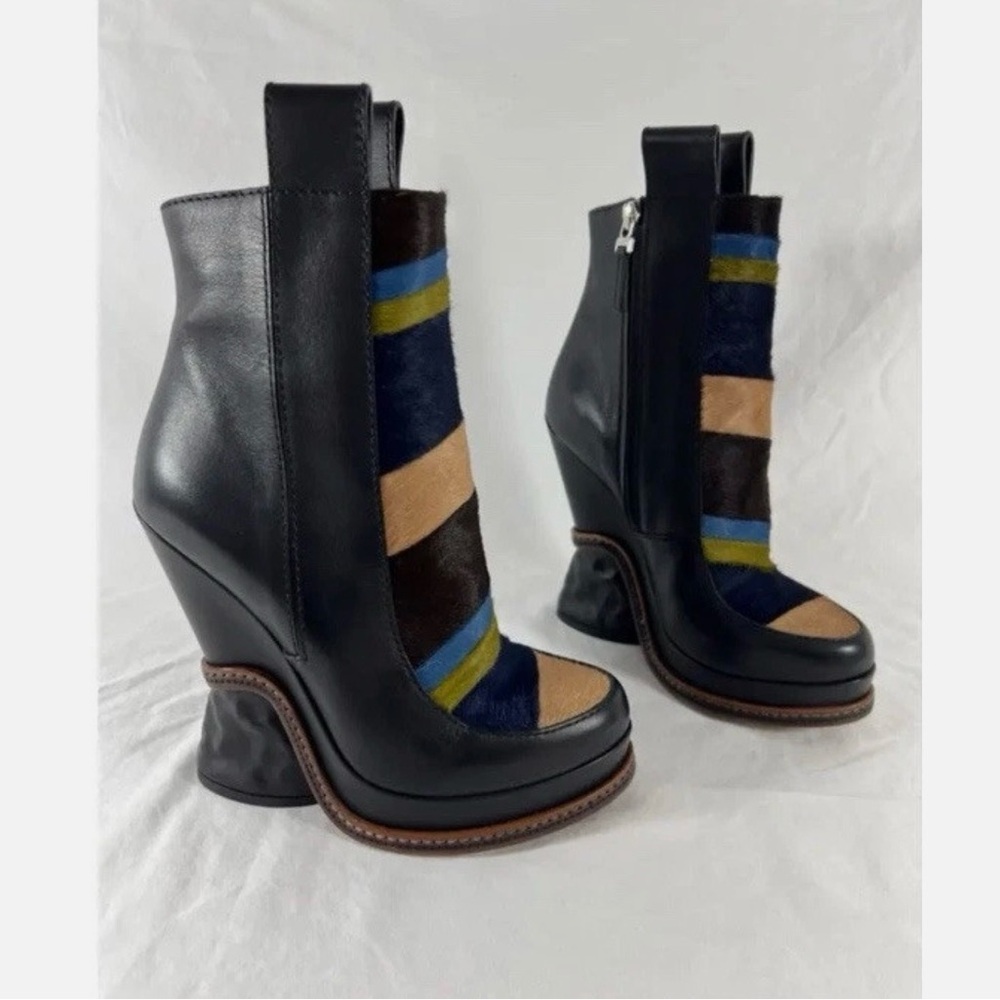 Fendi Black and Blue Heeled Boots